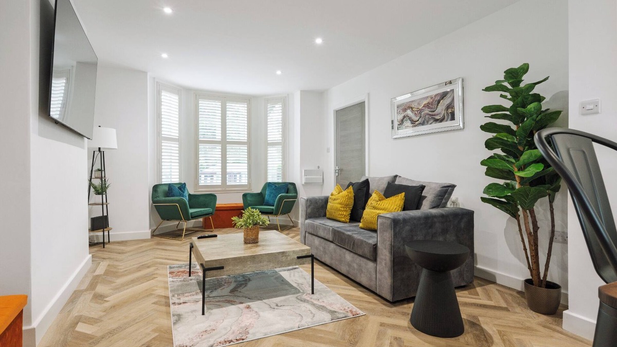 Warrington Apartment | Riverside | Work-Stay | Free Dedicated Parking