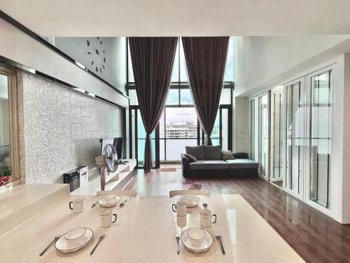 Downtown Kota Kinabalu Apartment | Riverson Soho Luxury Stay by Finest Homestay