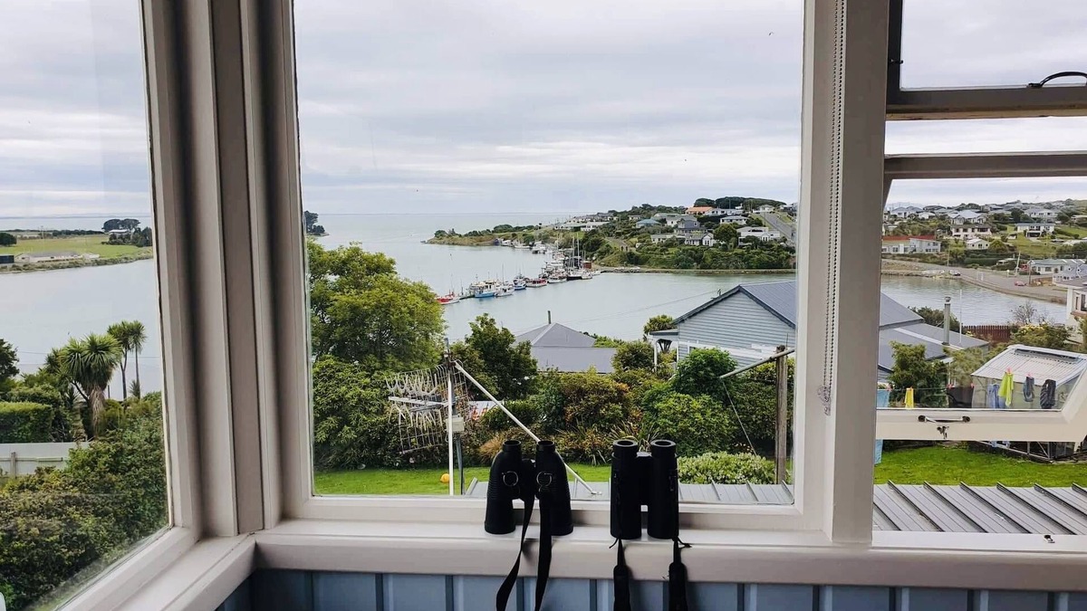 Riverton House | ★Riverton Views has Spectacular Views!★Beach/Township 2 mins★Wifi★