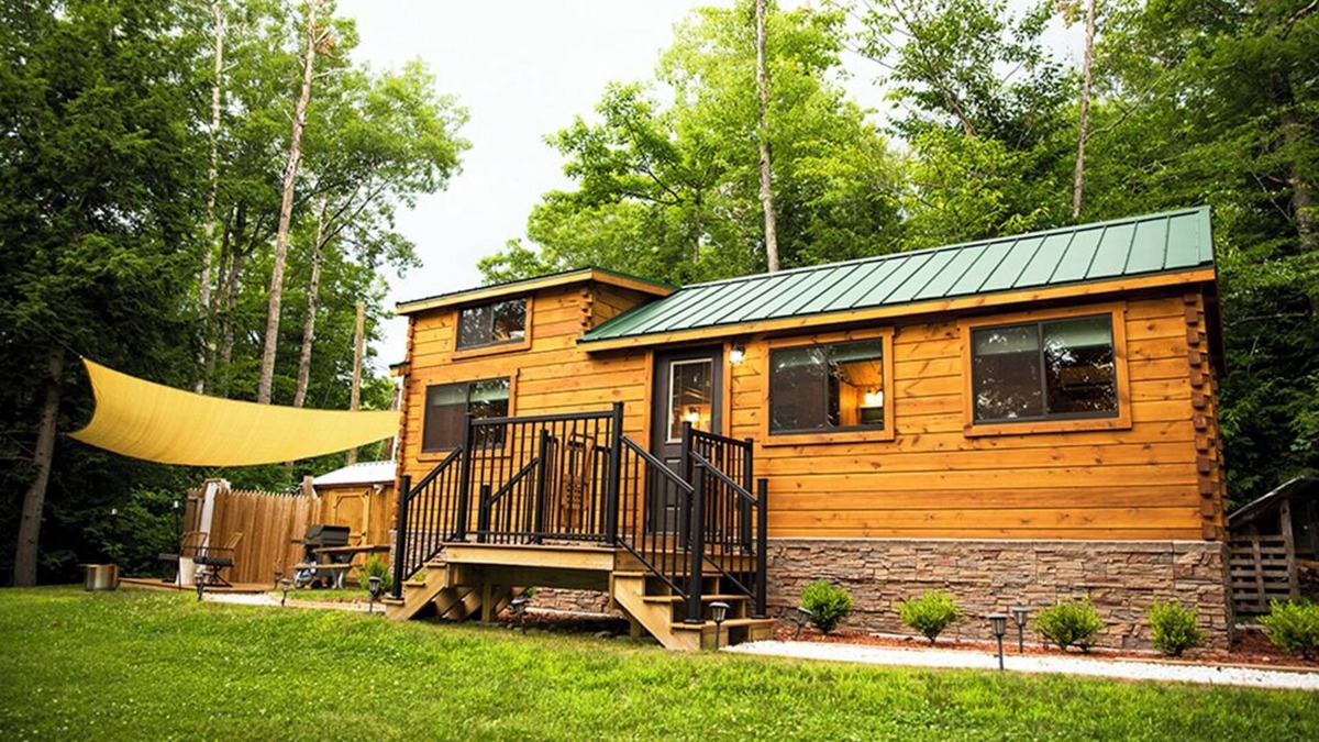 Bath House | Rivertop Retreat, with hot tub!- Luxurious tiny home in the White Mountains!