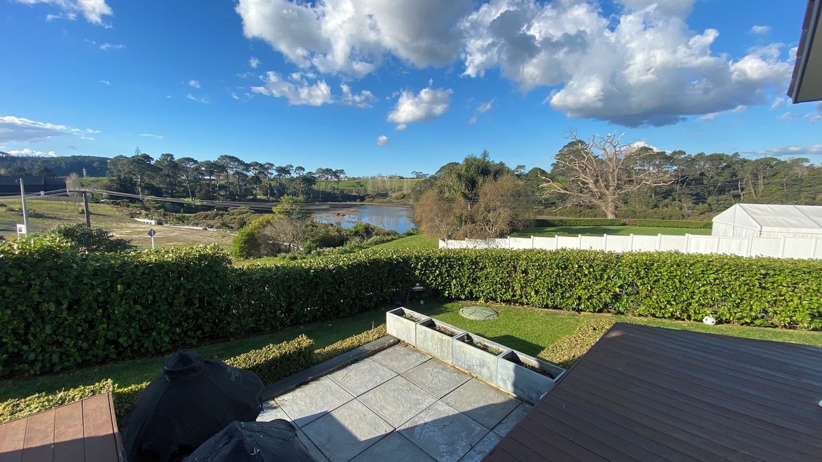 Riverhead House | Riverview Getaway