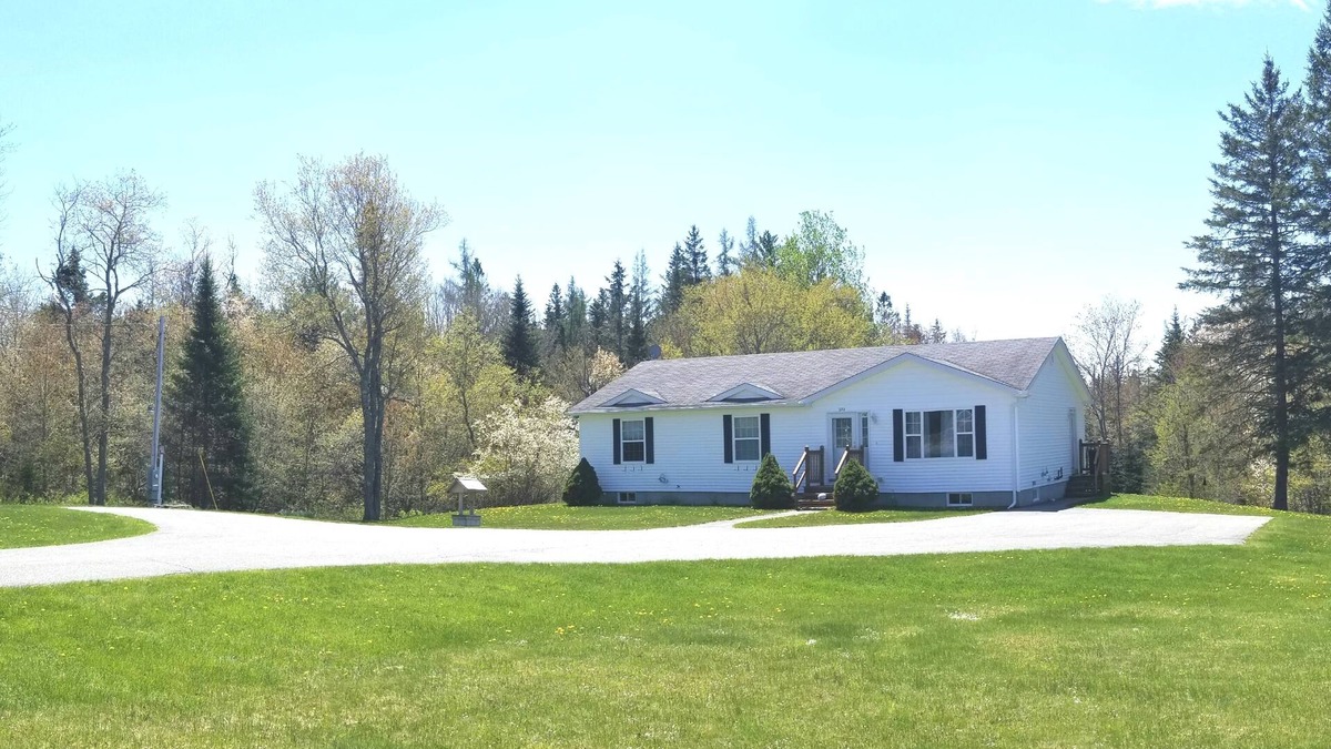 Milbridge House | Riverview Home in Milbridge Maine