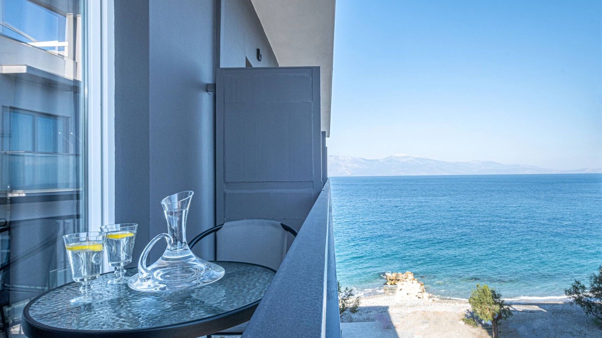 Xylokastron Hotel | RIVIERA HOTEL