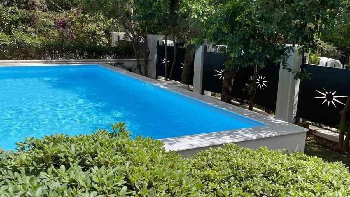 Voula Apartment | Riviera Retreat 3 Bedroom Luxury Apt w shared Pool