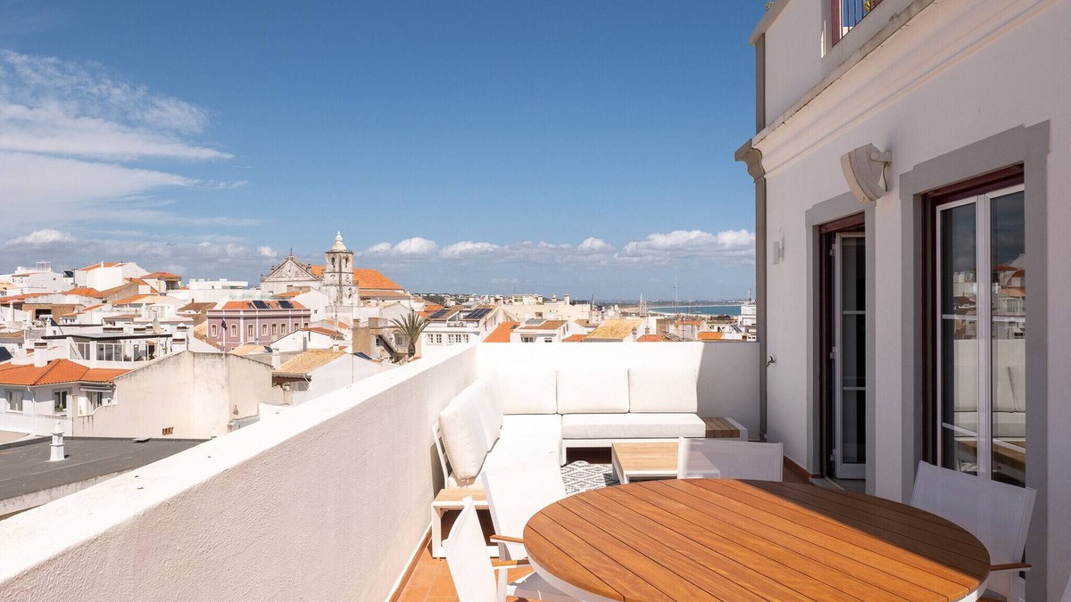 Lagos City Center Apartment | RLAG61