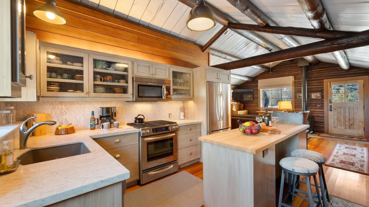 Wilson Cabin | RMR: Fish Creek Cabin- Charlie in Wilson, WY