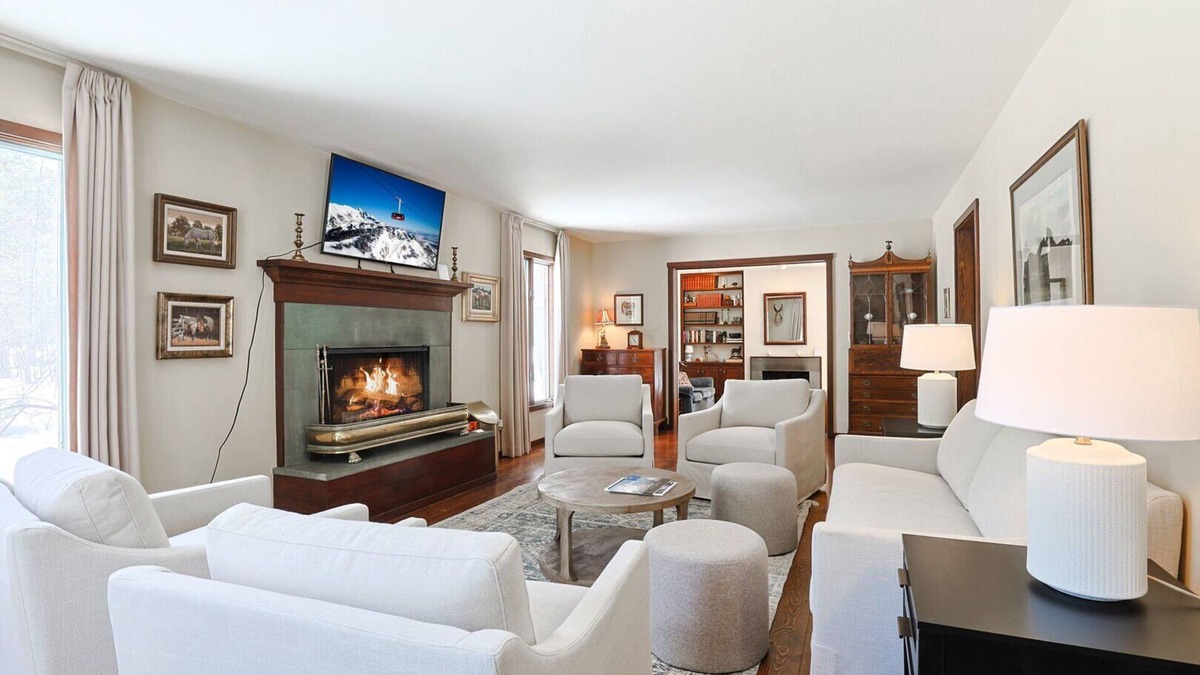 Teton Pines House | RMR: Lake Creek Cottage Home in The Aspens