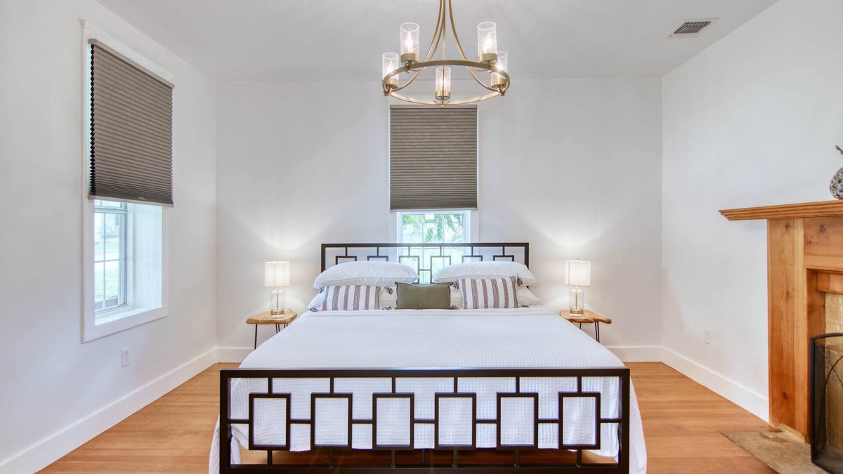 Mason House | Robin Ave. #9