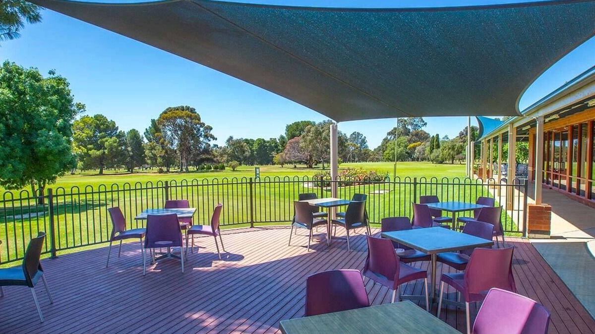 Robinvale Hotel | Robinvale Golf Club Resort