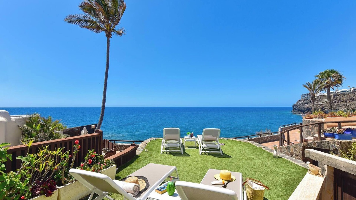 Playa del Aguila Apartment | Roca del Mar 7 by VillaGranCanaria