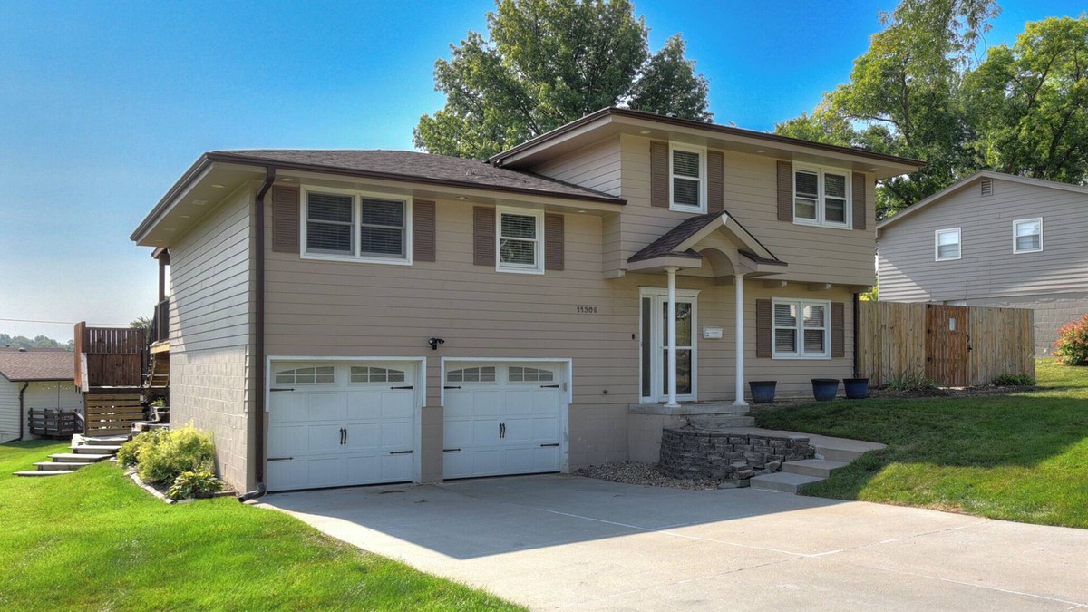 West Omaha House | Rockbrook Oasis – Charming 3-Bedroom Home with Private Pool