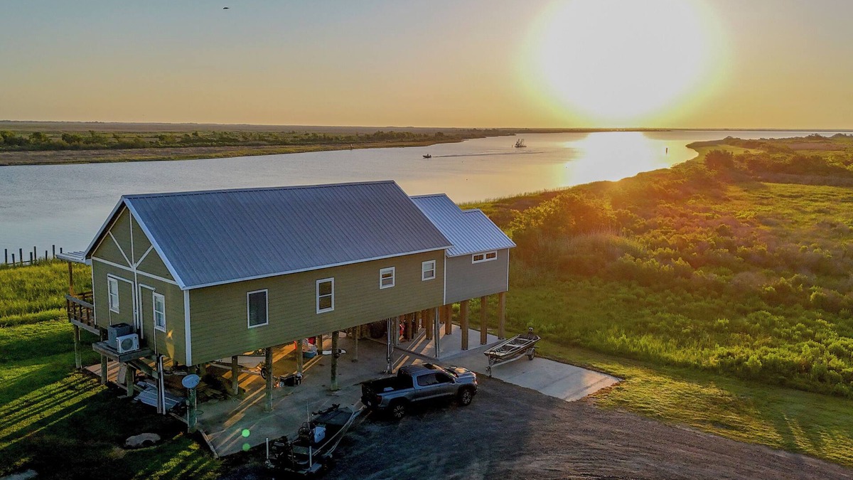 Grand Chenier Cabin | Rockefeller Refuge Creole Nature Trail nWhere Marsh Meets Sky Grand Chenier, LA