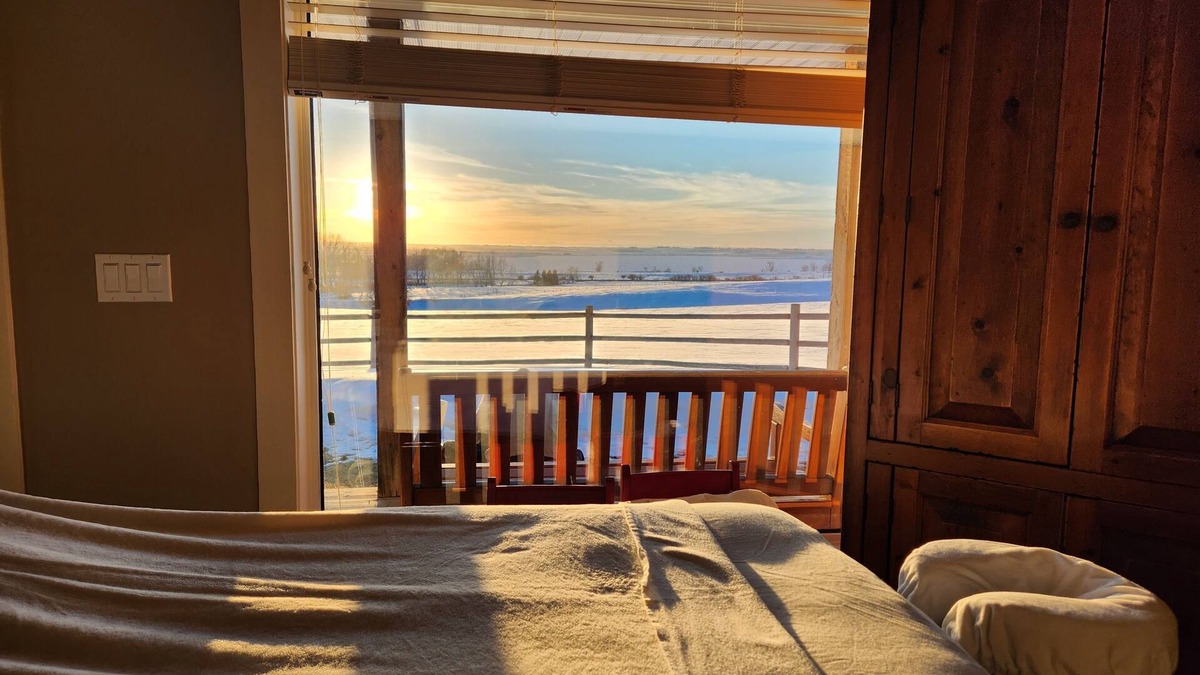 Strathmore Cabin | Rocking R Guest Ranch