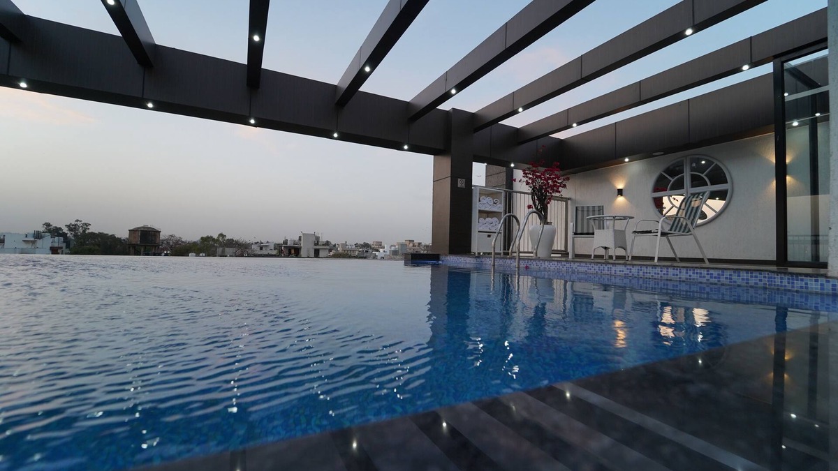 Greater Kailash Enclave I Hotel | Rockland Hotel - C R Park