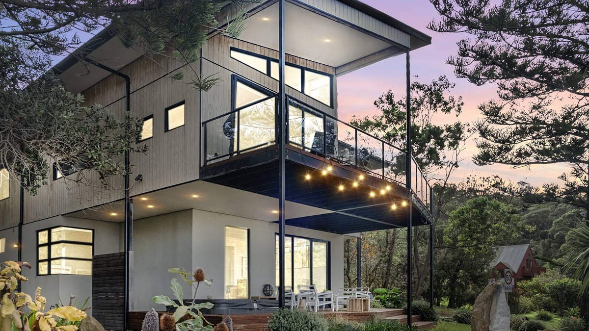 Wombarra House | 'Rockpool' - Amazing Ocean Views w/Direct Beach Access