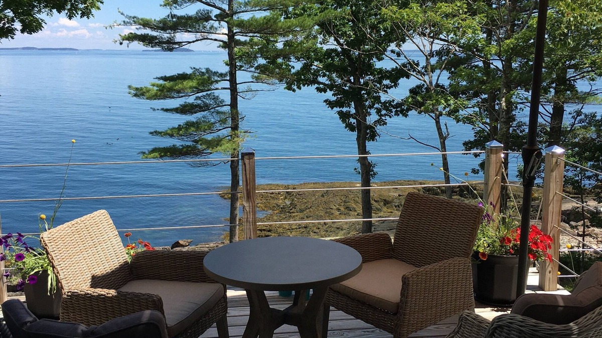 Rockport House | Rockport Camden steps to sea! Oceanfront designerHouse! Air Con!