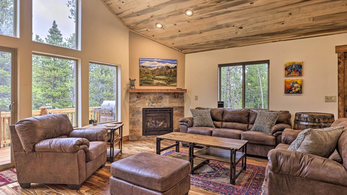 Alma Cabin | Rocky Mountain Alma Cabin with Deck & Hot Tub!
