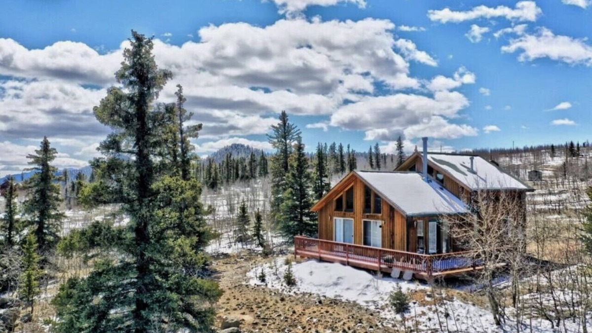 Indian Mountain Cabin | Rocky Mt Cabin 2bed/loft Hot Tub Amazing Views