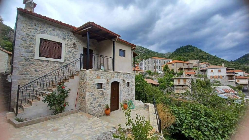 Trikolonoi Apartment | Rodanthe's Guest House