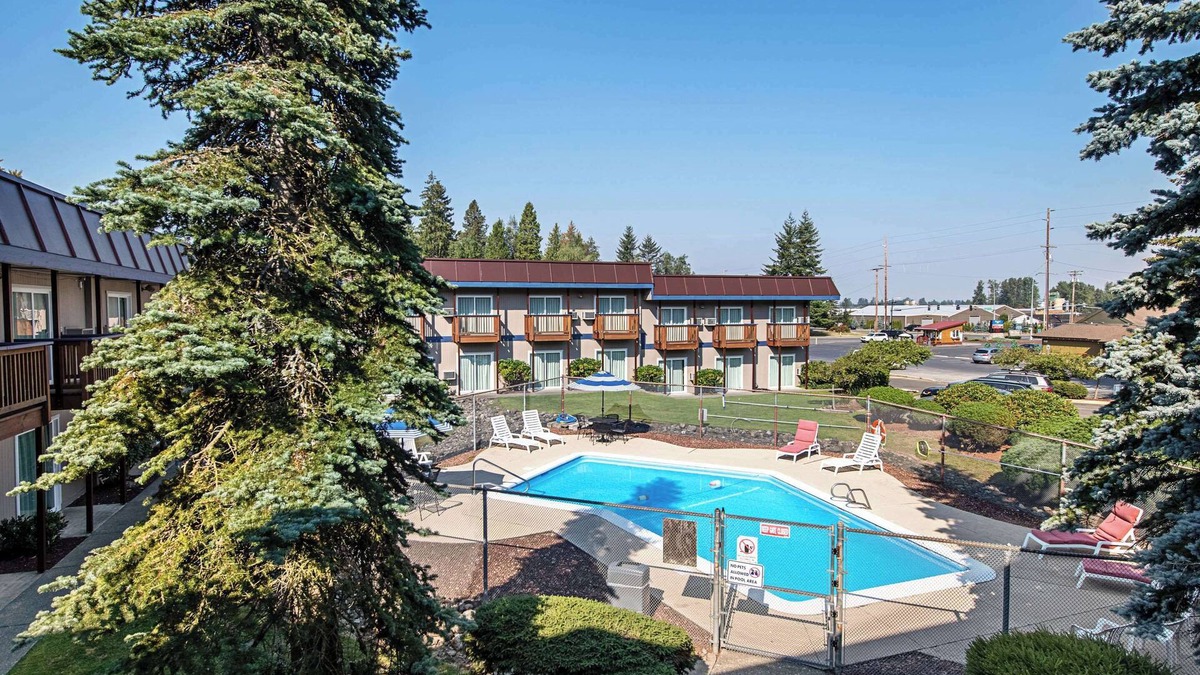 Enumclaw Hotel | Rodeway Inn Enumclaw Mount Rainier-Crystal Mountain Area