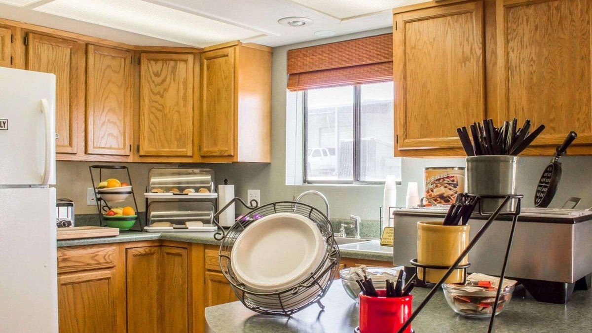 Snowflake Hotel | Rodeway Inn Silver Creek Inn