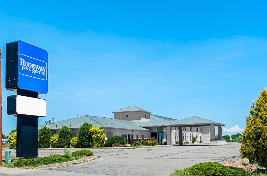Blanding Hotel | Rodeway Inn & Suites