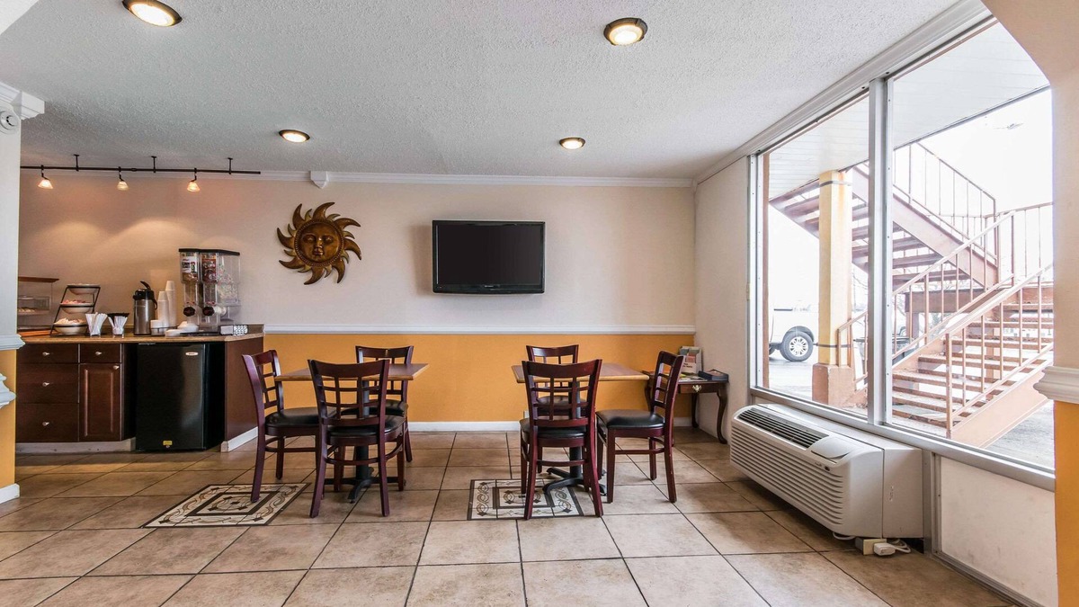 Hopkinsville Hotel | Rodeway Inn