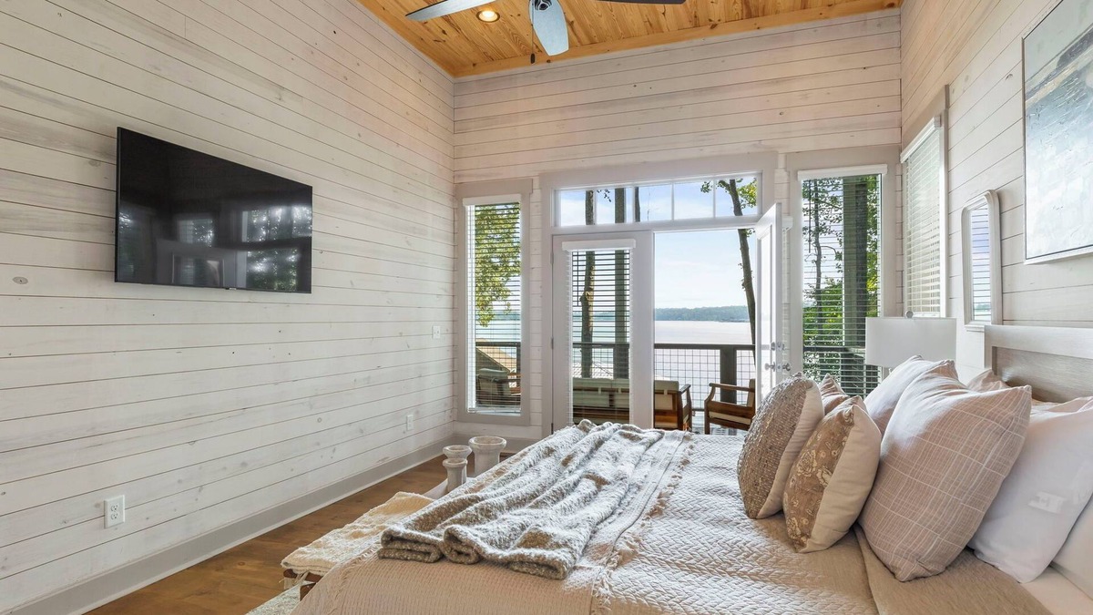 Dadeville House | Rod’s Place at Lake Martin!