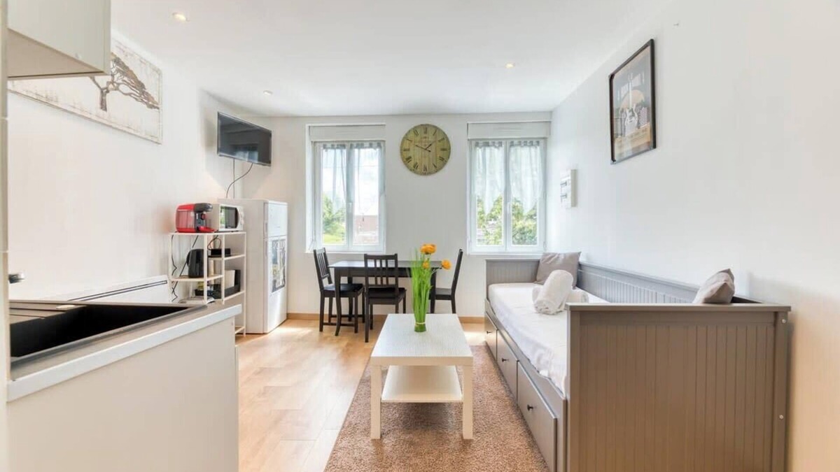 Sotteville-les-Rouen Apartment | Rollin, appartement 3 personnes avec Netflix au calme !