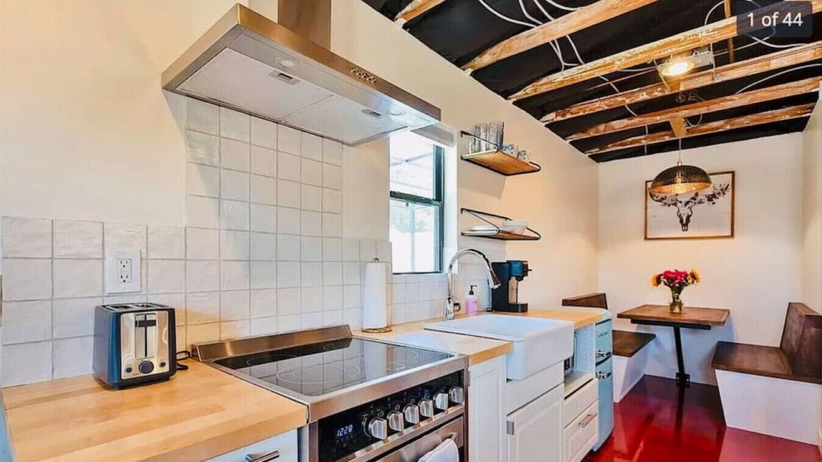 Midtown House | Roma B Casita · Luxury Casita | Minutes to Golf/Downtown | BIGYard
