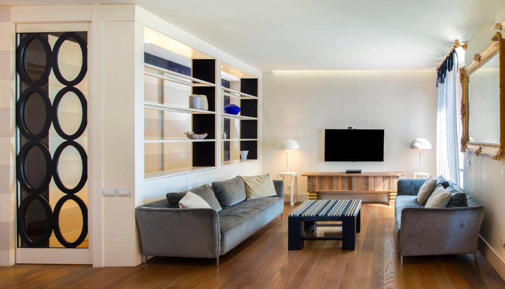 Quartiere XV Della Vittoria Apartment | [ROMAN JEWEL] Elegant apartment near the center