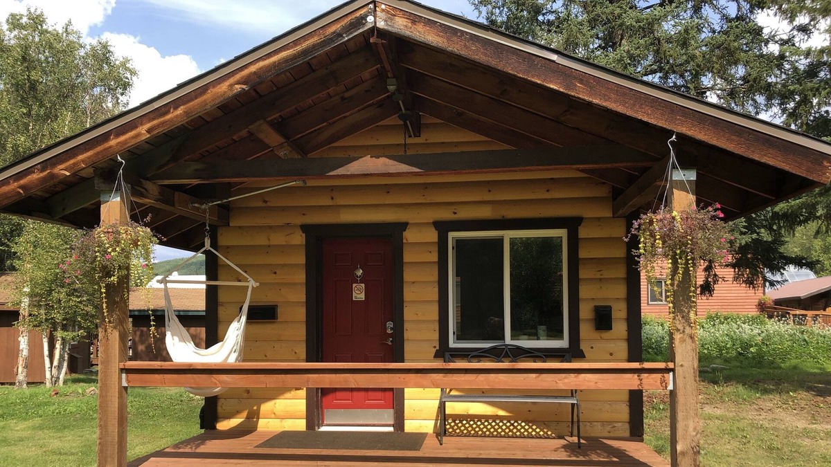 Fairbanks Cabin | Romantic Alaskan Getaway ! Cozy Aurora Log Cabin at Hot Springs near Fairbanks