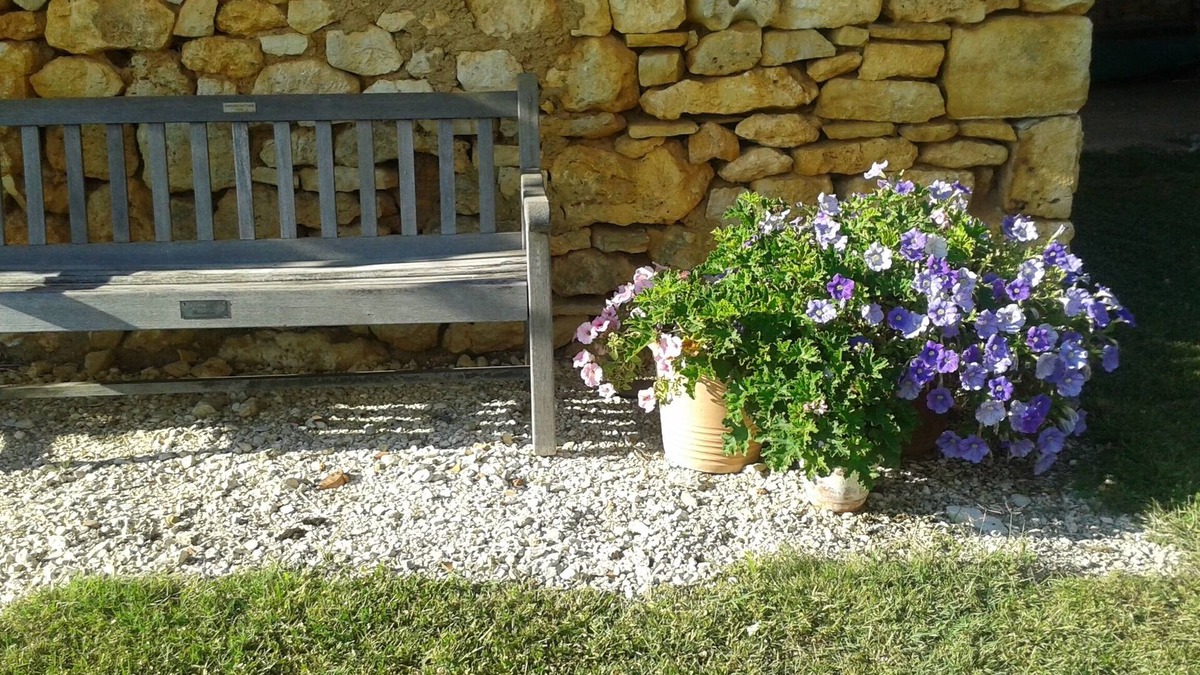 Daglan Apartment | Romantic appartment in 17th century French farmhouse