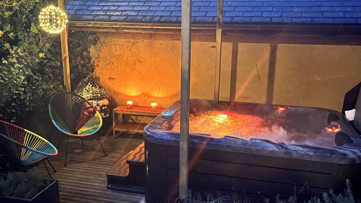 Chamoux-sur-Gelon Bed & Breakfast | Romantic B&B with sauna and hot tub at the foot of the mountains!