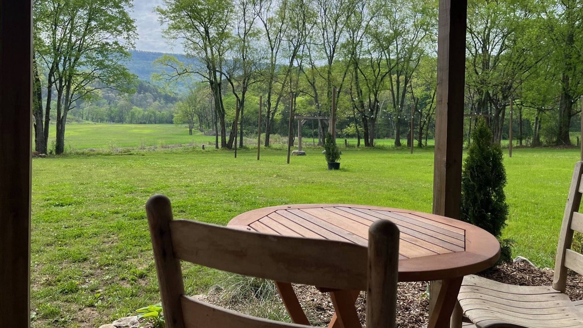 Lupton City Cabin | Romantic Cabin -Also available RV pad w/hookups -Heated Outside Shower & Soaker Tub - Mountain Views