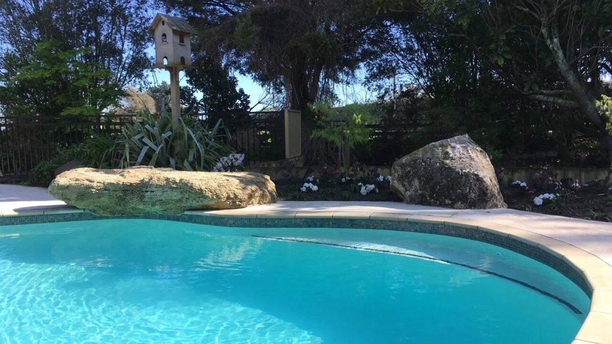 Longlands House | Romantic Cosy Comfortable Caravan - 5 minutes drive from Havelock North/Hastings