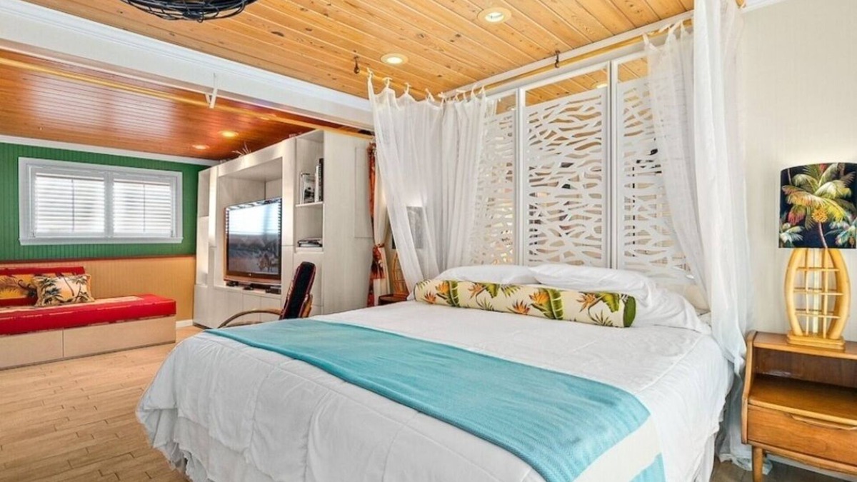 Flagler Beach House | Romantic Couples Beach Getaway ,with private beach, hammocks and umbrellas