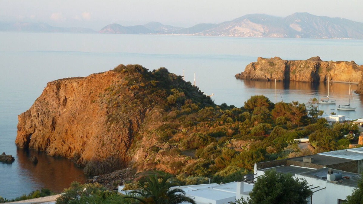 Panarea Villa | Romantic Eolian villa in Panarea