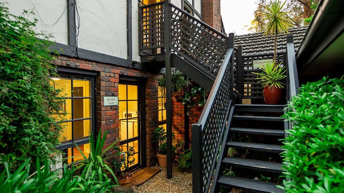 Kalorama Cottage | Romantic Honeymoon Getaway