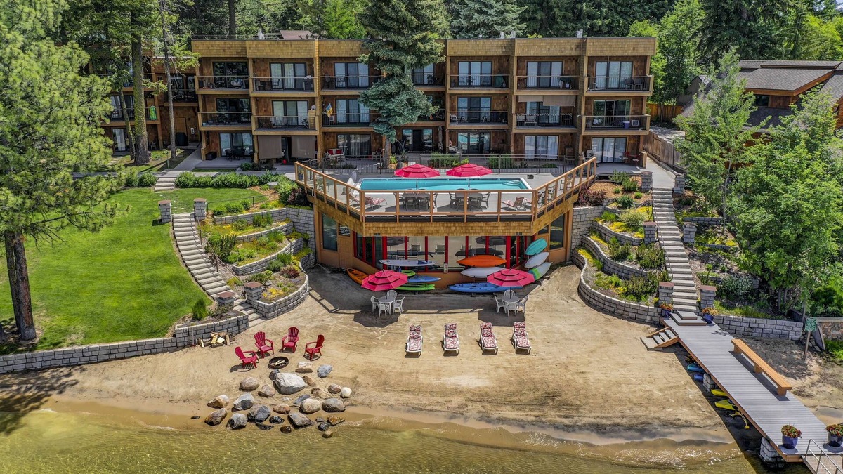 McCall Condo | Romantic lakefront condo on beautiful Payette Lake!