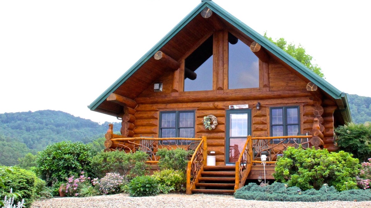 Leicester Cabin | ROMANTIC LOG CABIN OPEN FOR BUSINESS MT.VIEWS, 2/1,10 MIN AVL, FP,WiFi, FIREPIT