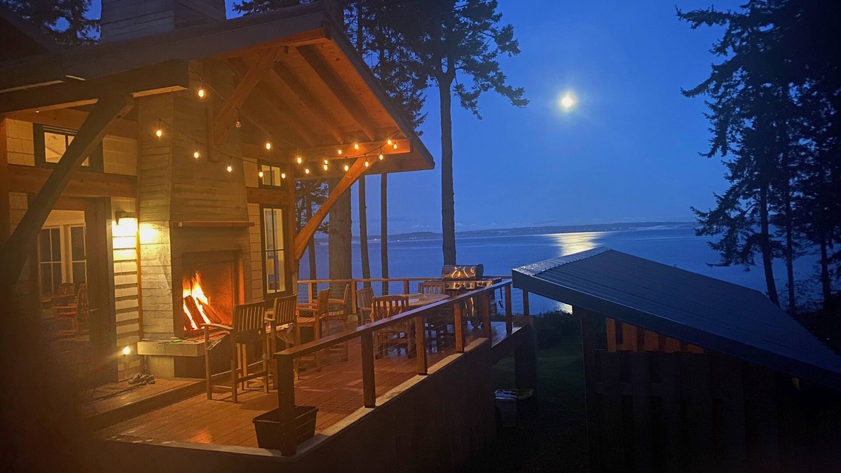 Hansville House | Romantic, Luxury Waterfront Getaway on Puget Sound with Private Beach