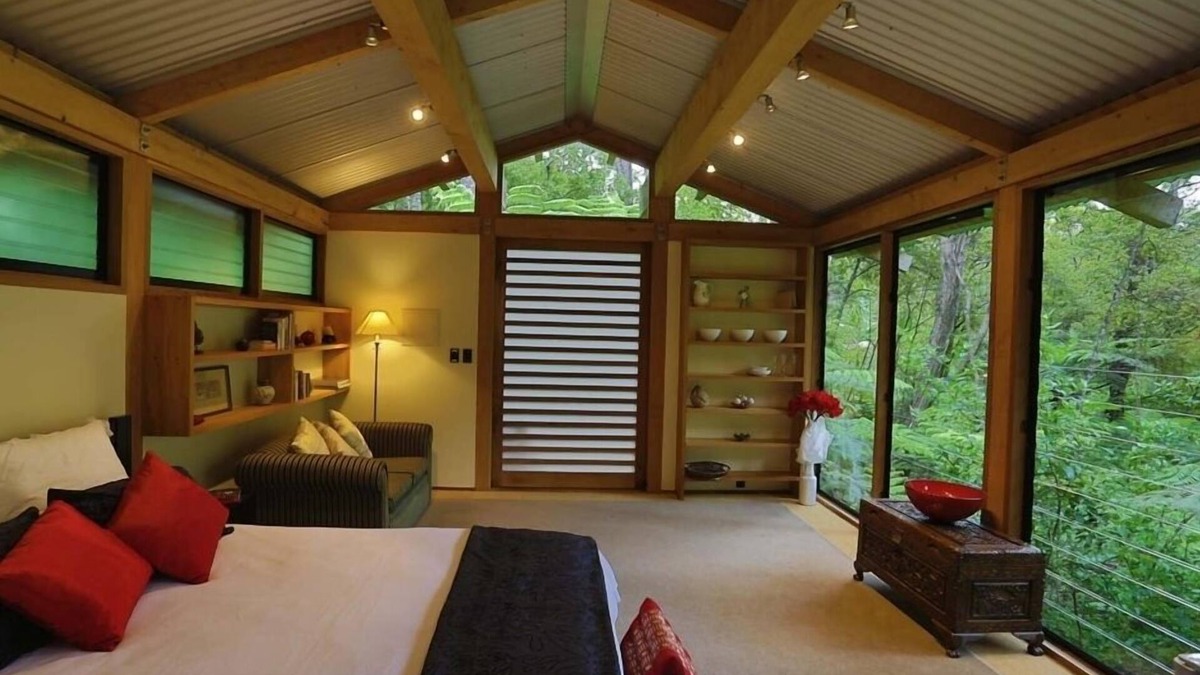 Titirangi Ski Chalet | Romantic Sanctuary in the Bush