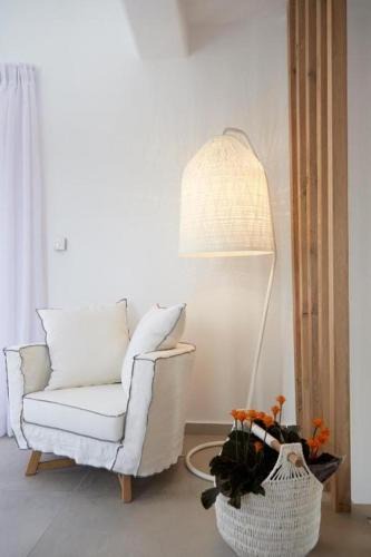 Exo Gialos Villa | Romantic Santorini Getaway Villa Ammos 1 Bedroom Private Outdoor Pool & Beautiful Views Exo Gialos