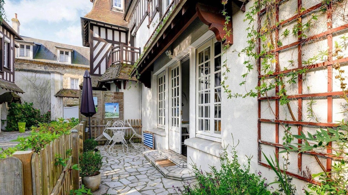 Isigny-sur-Mer Apartment | Romantic Stay, Isigny-sur-Mer