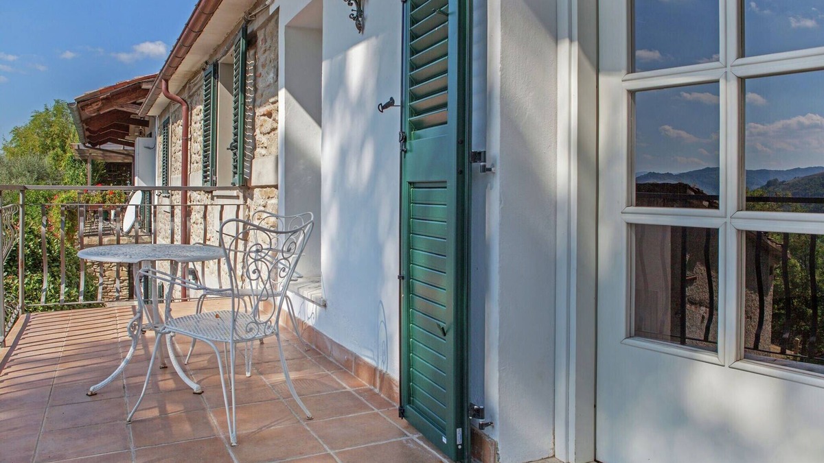 Modigliana Apartment | Romantic Stay with Pool