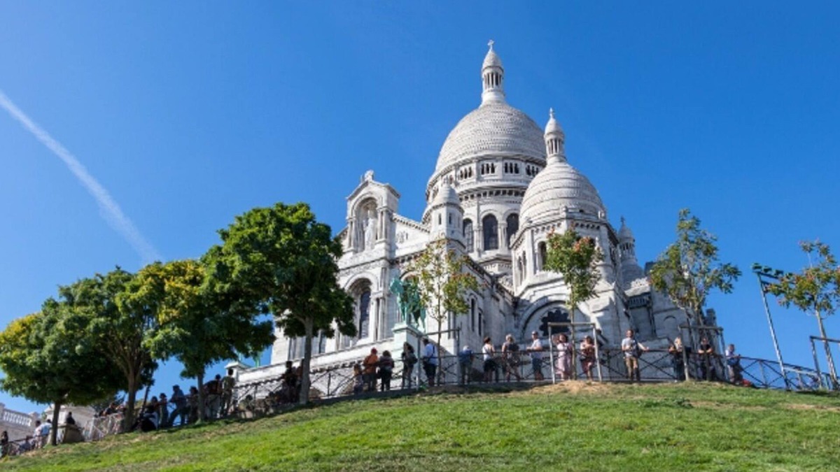 Montmartre Apartment | ROMANTIC TERRACES & GOURMET COOKING-DISCOVER THE INCOMPARABLE CHARM MONTMARTRE