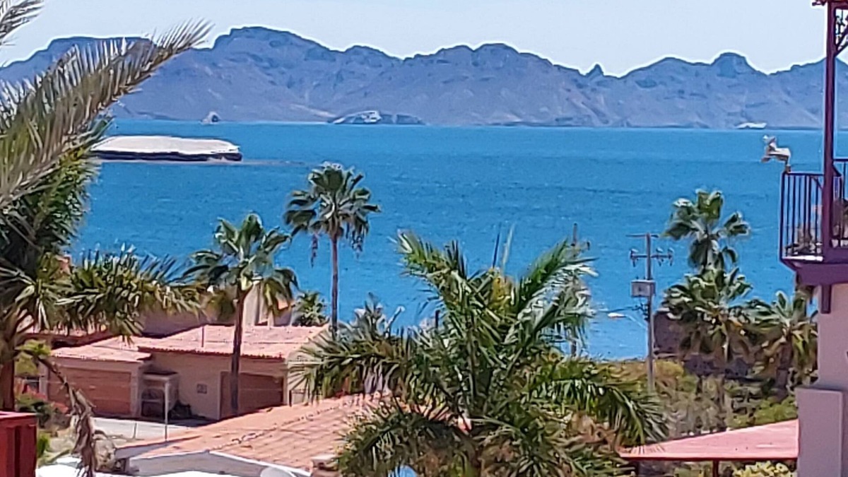 Villa Hermosa House | Romantic Villa Beach House