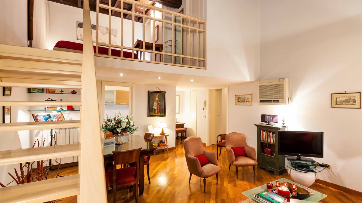 Navona Apartment | Rome center Campo de Fiori great reviews within walking distance to everything!