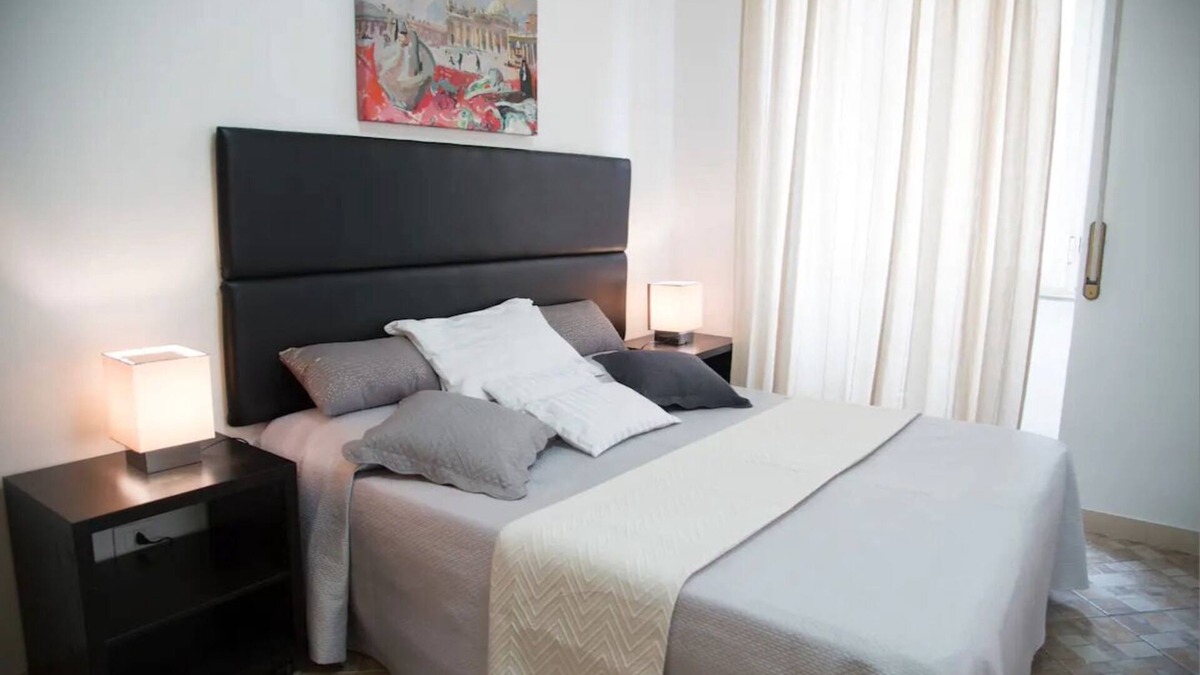 Appio Latino Apartment | [Rome] Elegant apartment near the center